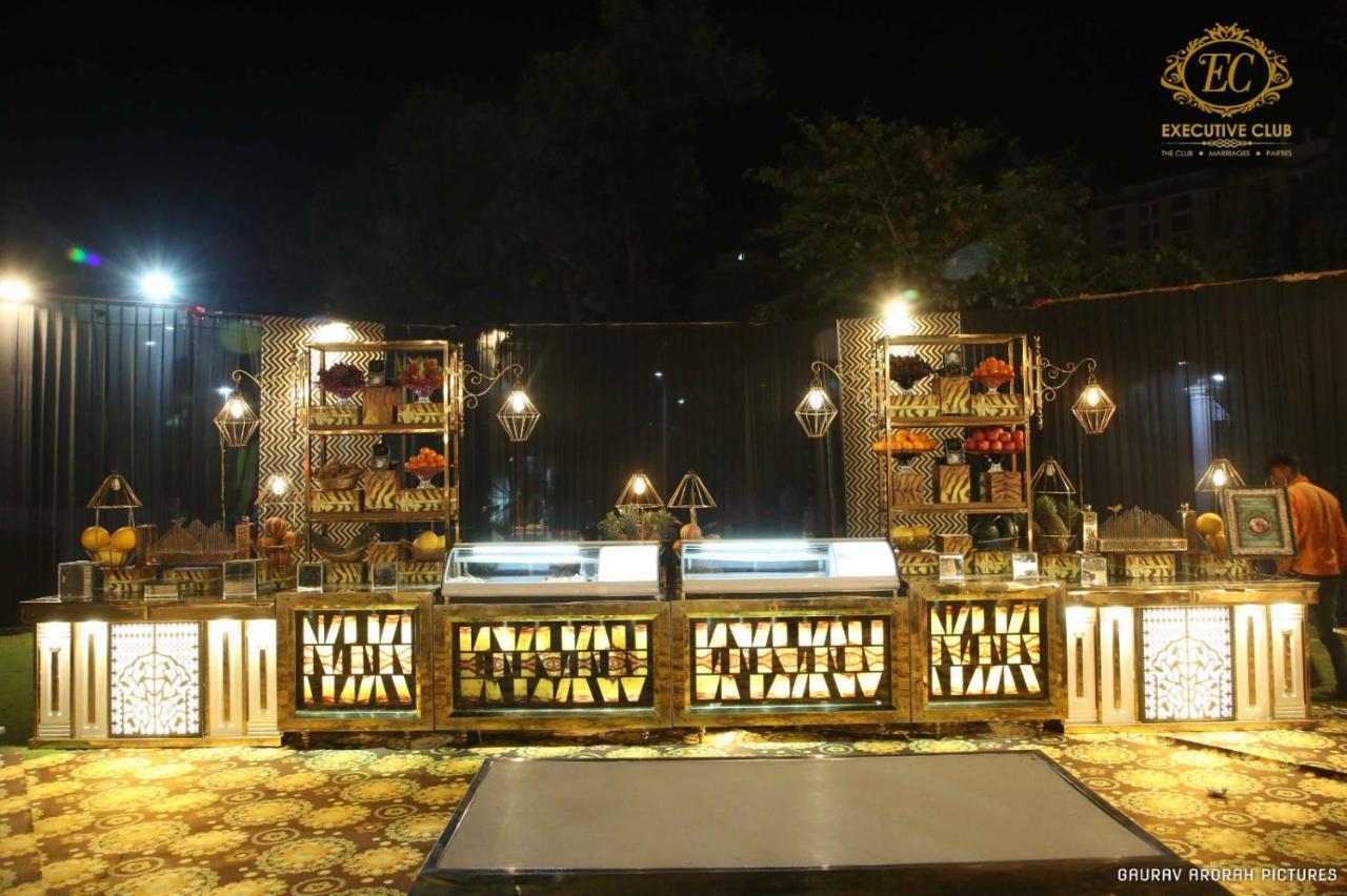 Executive Club Hotel Bareilly Exterior photo