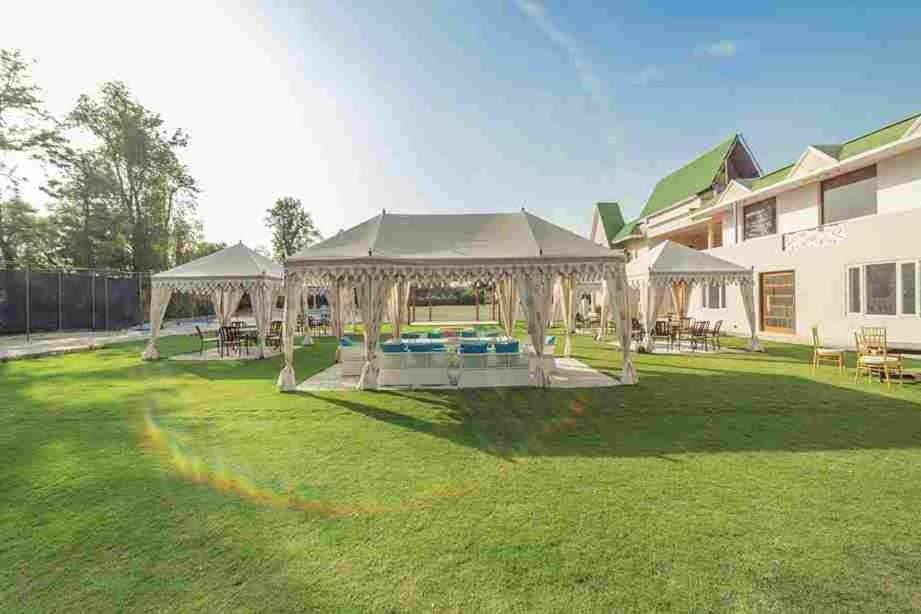 Executive Club Hotel Bareilly Exterior photo